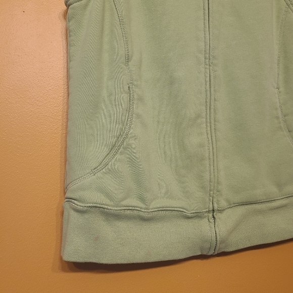 L.L. Bean | Women's Light Green Fleece Lined Vest (Size Small) - Picture 4 of 11